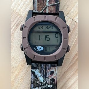 Mossy Oak Men’s Watch Rare Model Large Watch Digital Dial Date Day Window Camo